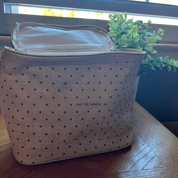 Kate Spade Out To Lunch Lunchbox - Picture 2 of 4